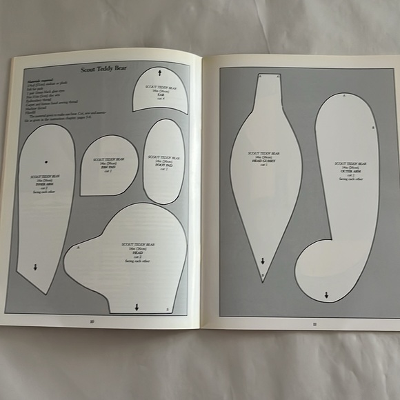 NWT Bearers of Memories Vol 2 Patterns Make Teddy Bears Scouts Baseball BOOK - Picture 10 of 17